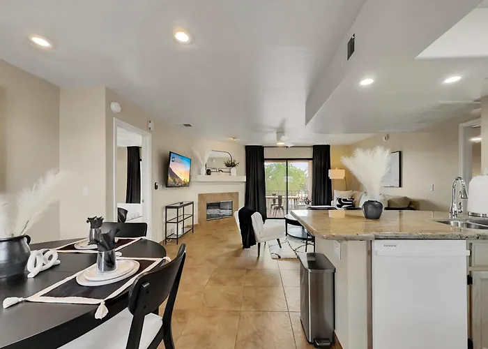 Holiday home Kings Way #201