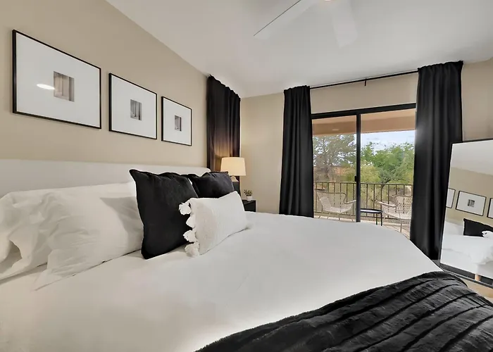 Kings Way #201 Holiday home